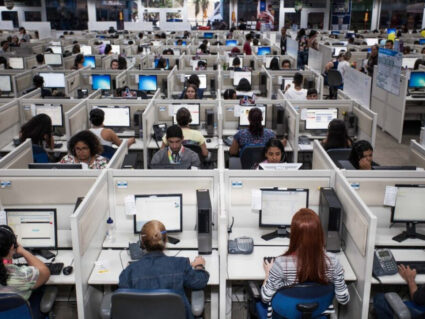 Para metade dos brasileiros, acabar com escala 6×1 seria positivo para economia