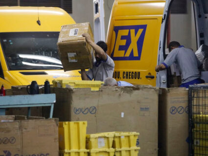À beira de quebrar, Correios gastam R$ 34 milhões em eventos
