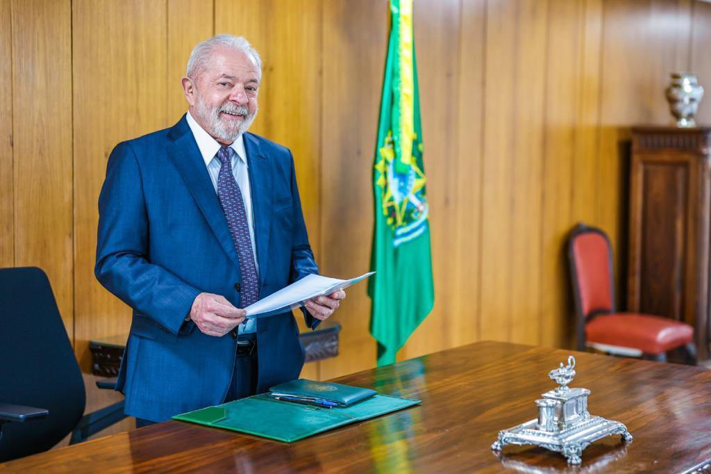 Lula torna permanente a lei Aldir Blanc, de fomento à cultura
