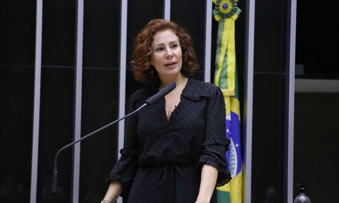 TRE-SP cassa mandato de Carla Zambelli por abuso de poder político carla zambelli cassada