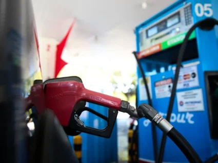Lula diz que Petrobras deve decidir sobre aumento do diesel