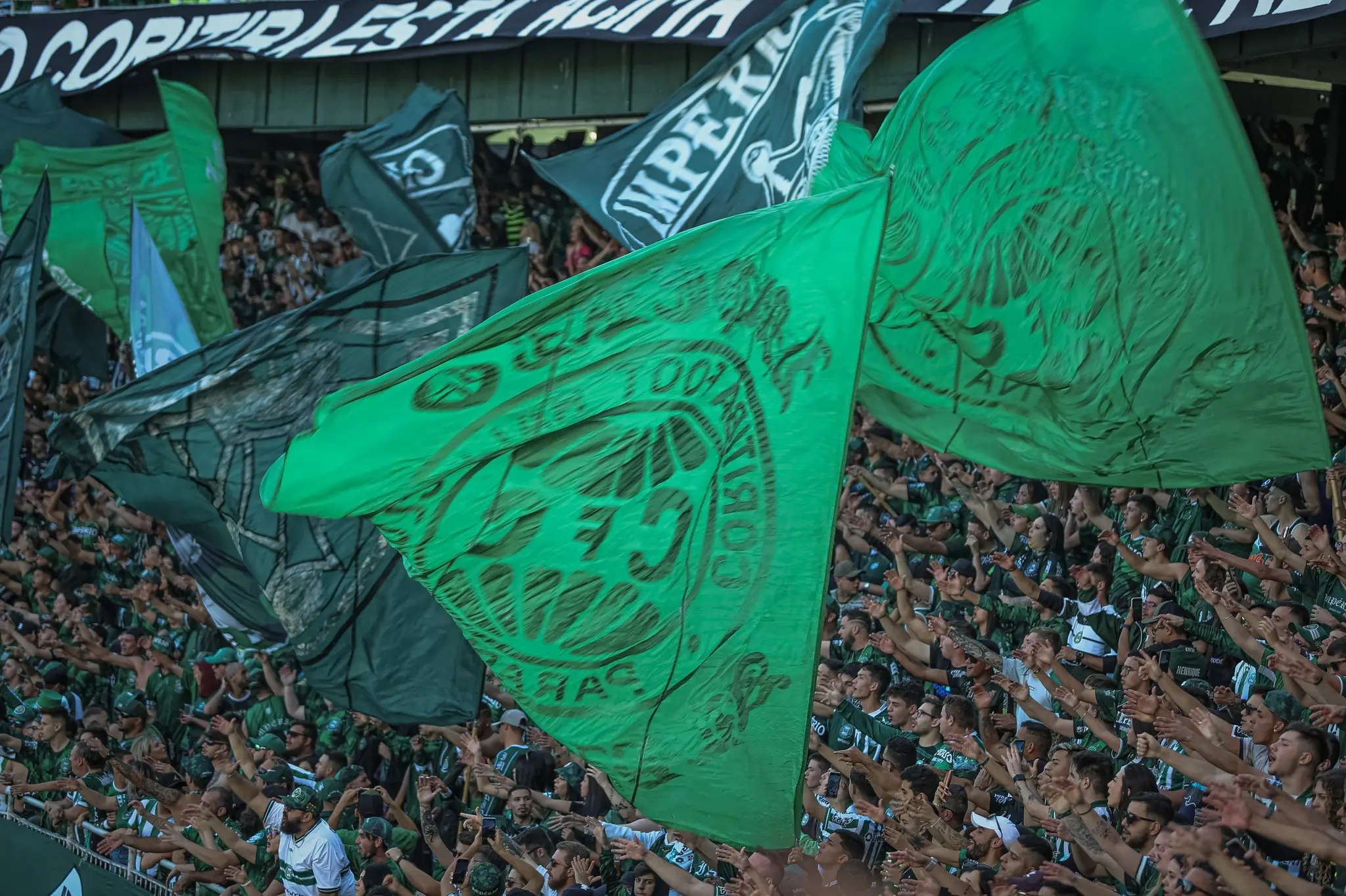 bandeira-torcida-organizada-coritiba
