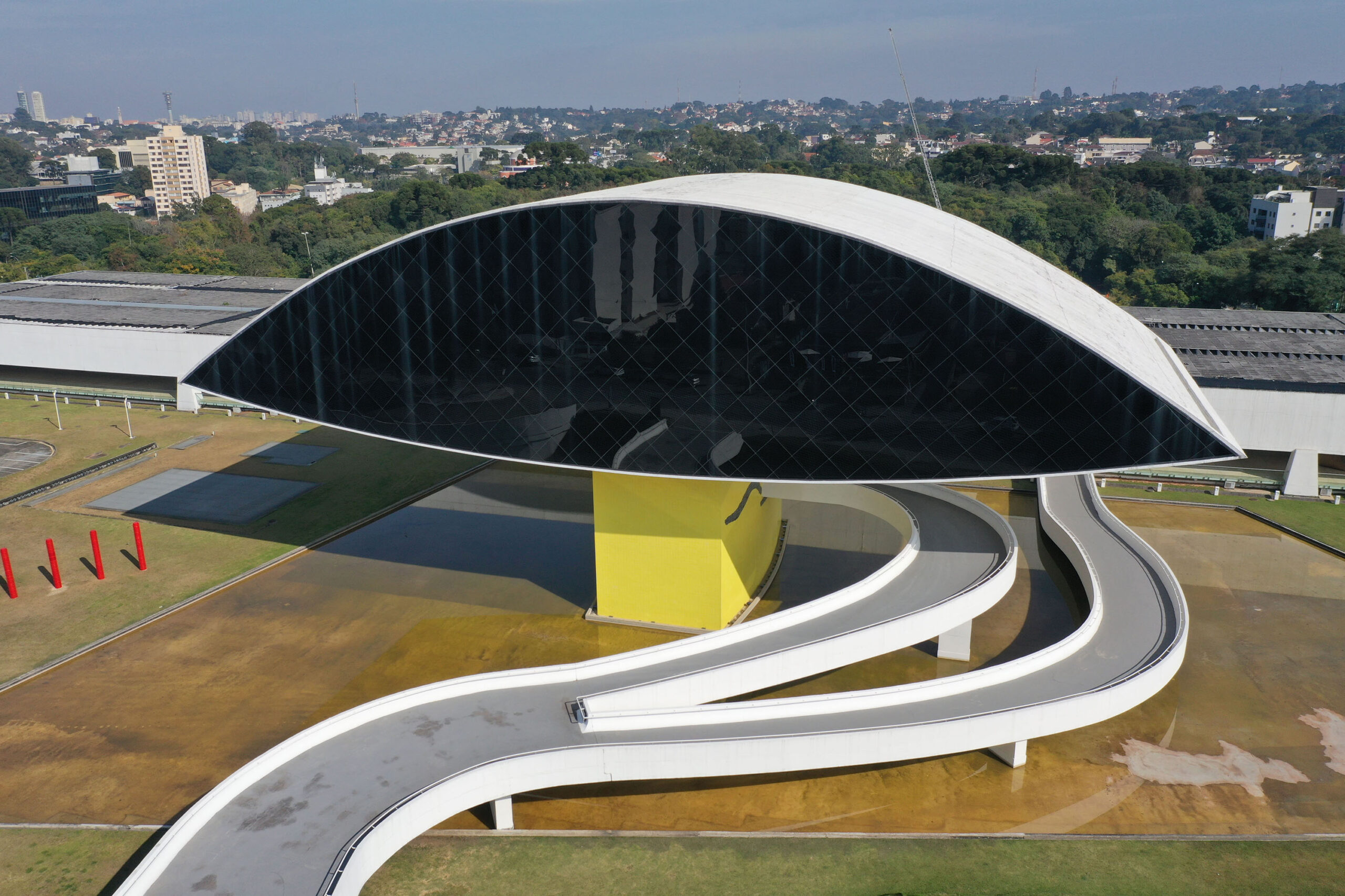museu do olho museu oscar niemeyer curitiba