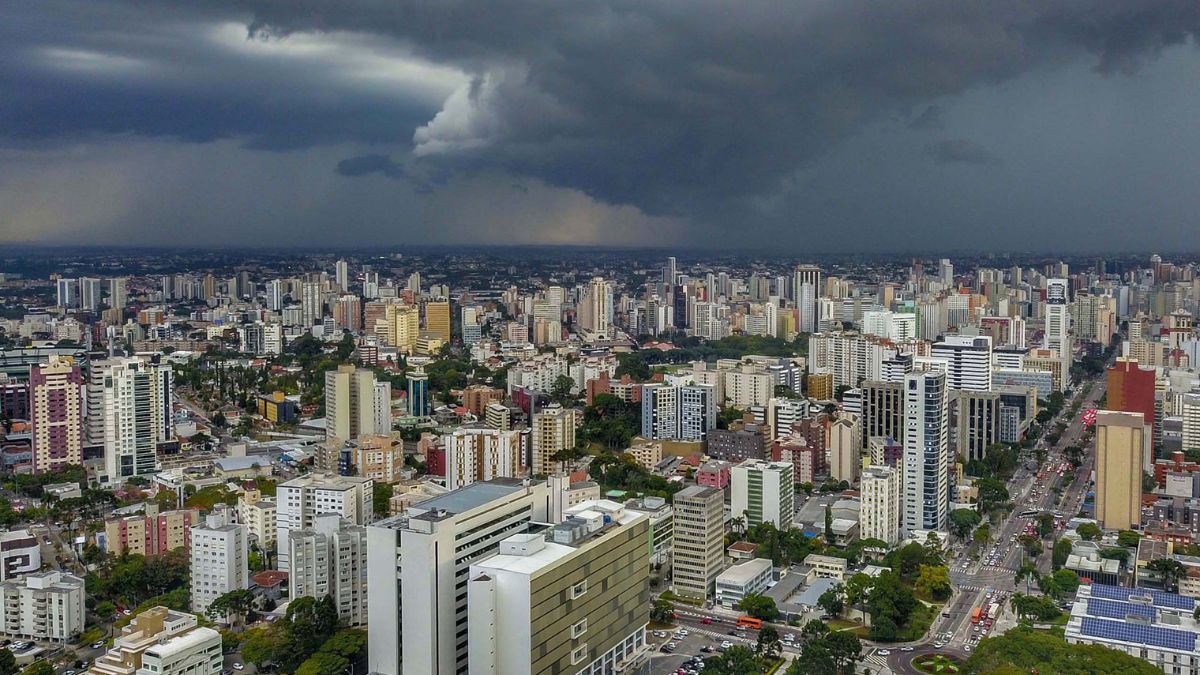 previsão do tempo, curitiba, paraná, simepar, chuva, temporal, baixa pressão, instabilidade, tempo abafado