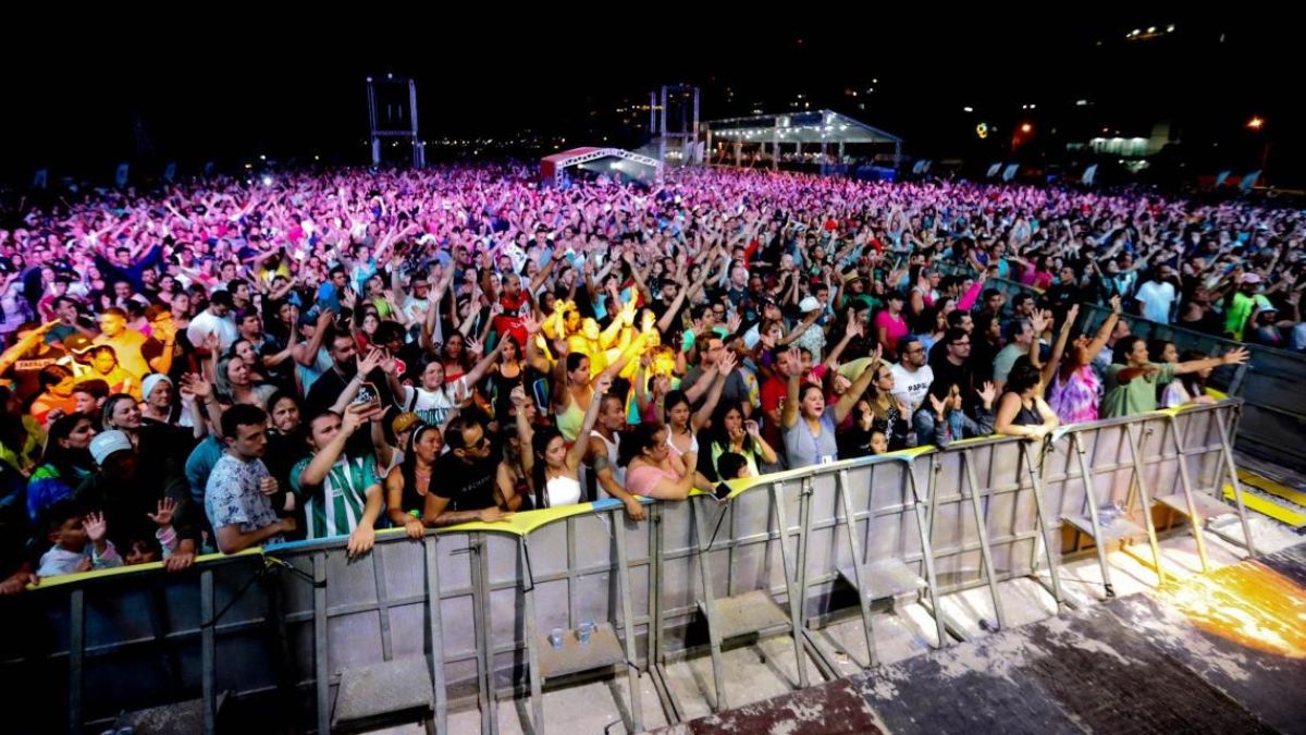 show, shows, litoral do paraná, matinhos, pontal, atrações, agenda, zezé di camargo, luciano, raça negra, zé felipe