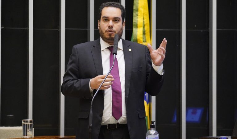 Paulo Martins (PL) assumirá secretaria na gestão Pimentel