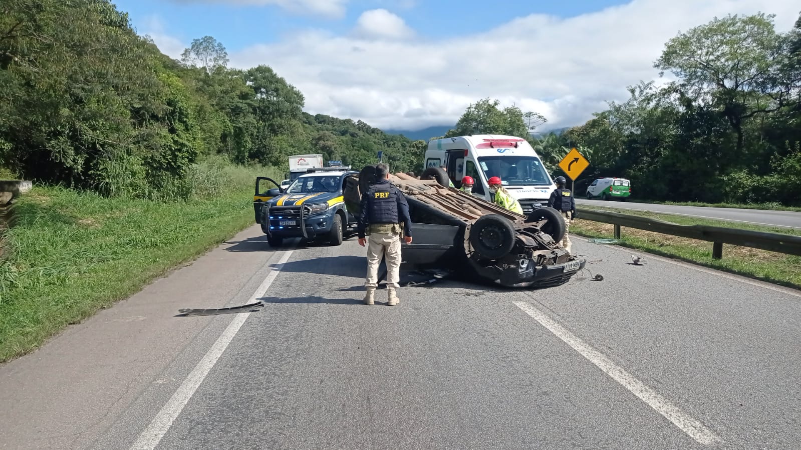 br-277 interditada acidente paranaguá