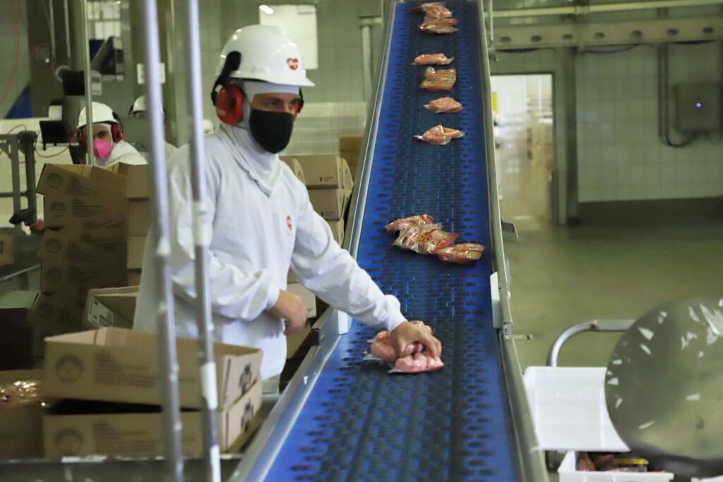 Paraná amplia exportações e passar a vender carne suína ao Chile