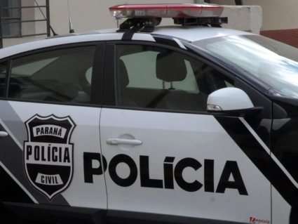Menino morre após comer chocolate; polícia investiga