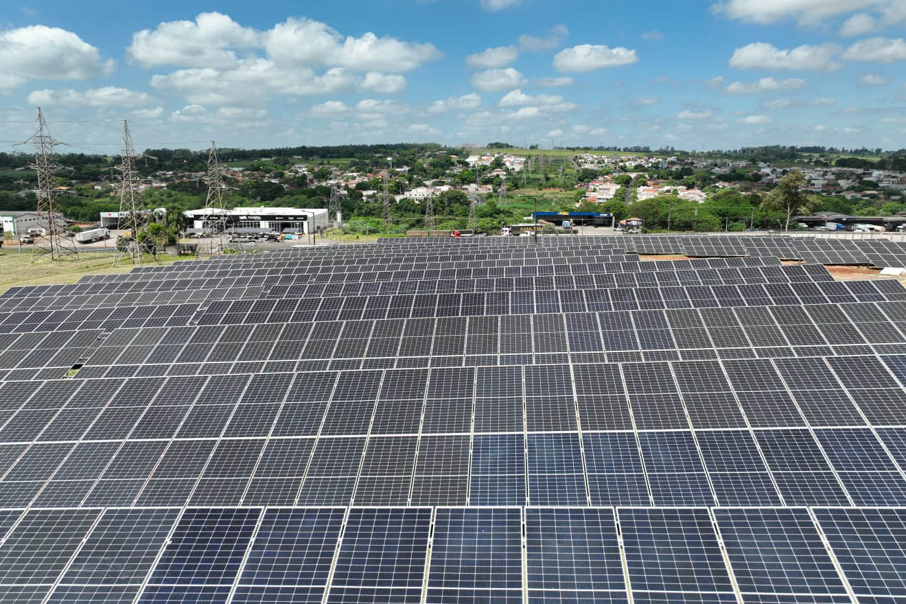 usinas-solares-no-paraná-energia-renovável-matriz-energética-placa-solar-copel