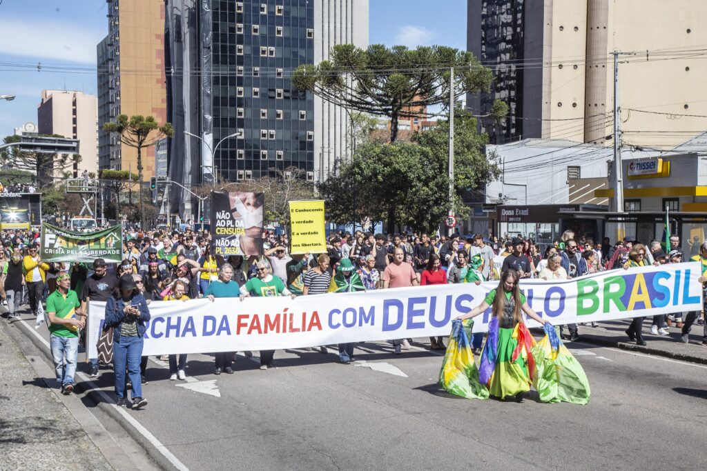 Marcha para Jesus altera trânsito em Curitiba