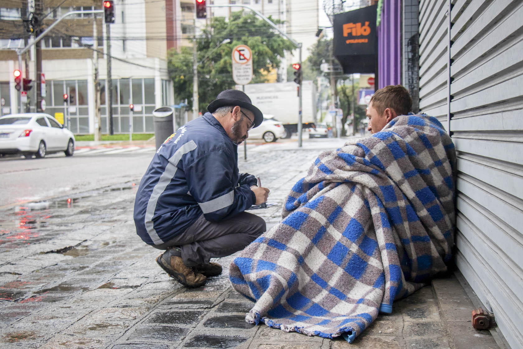 operação-inverno-curitiba-foto-sandra-lima-smcs-pmc-pessoa-situaçã-de-rua-frio-curitiba
