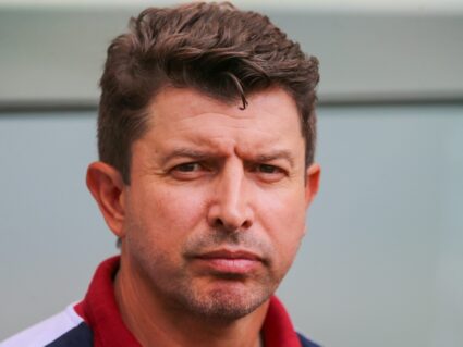 Paraná Clube acerta a volta do técnico Tcheco