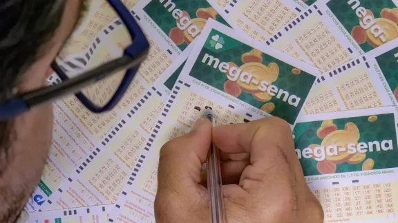 Mega-Sena sorteia prêmio acumulado em R$ 37 milhões