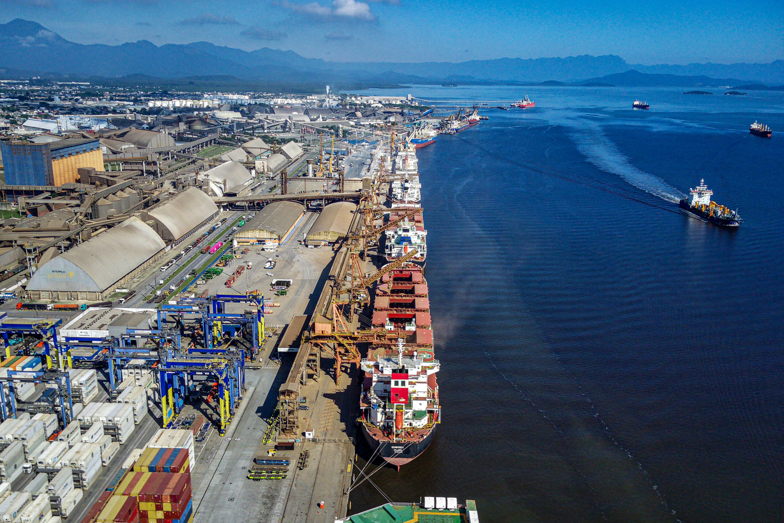 fimi0012_copiar-lei-internacional-sustentabilidade-impacto-exportacao-brasil-porto-de-paranagua-parana-scaled.jpg