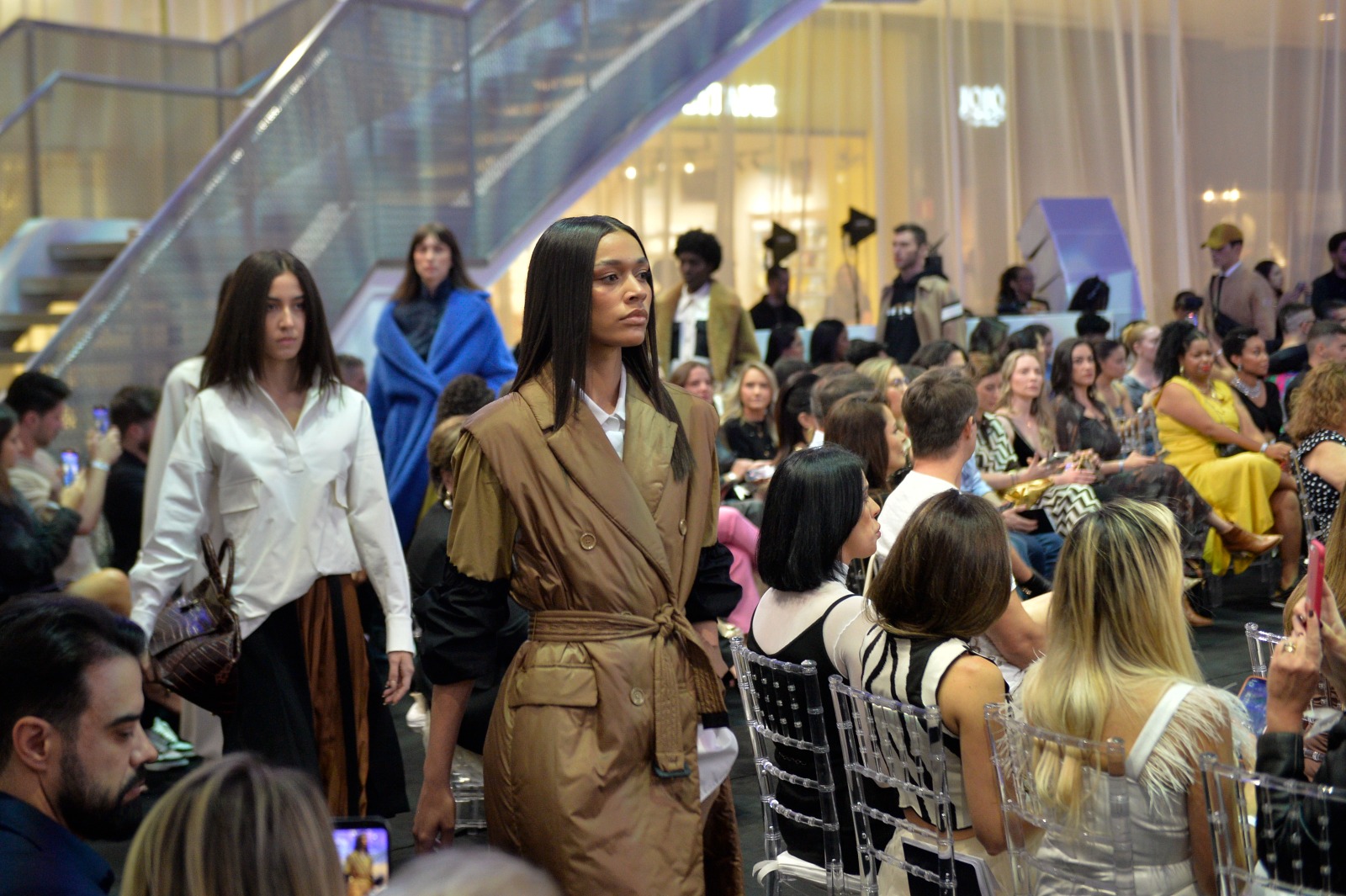 programação-pbfw-pátio-batel-fashion-walk-2024-maior-evento-moda-região-sul