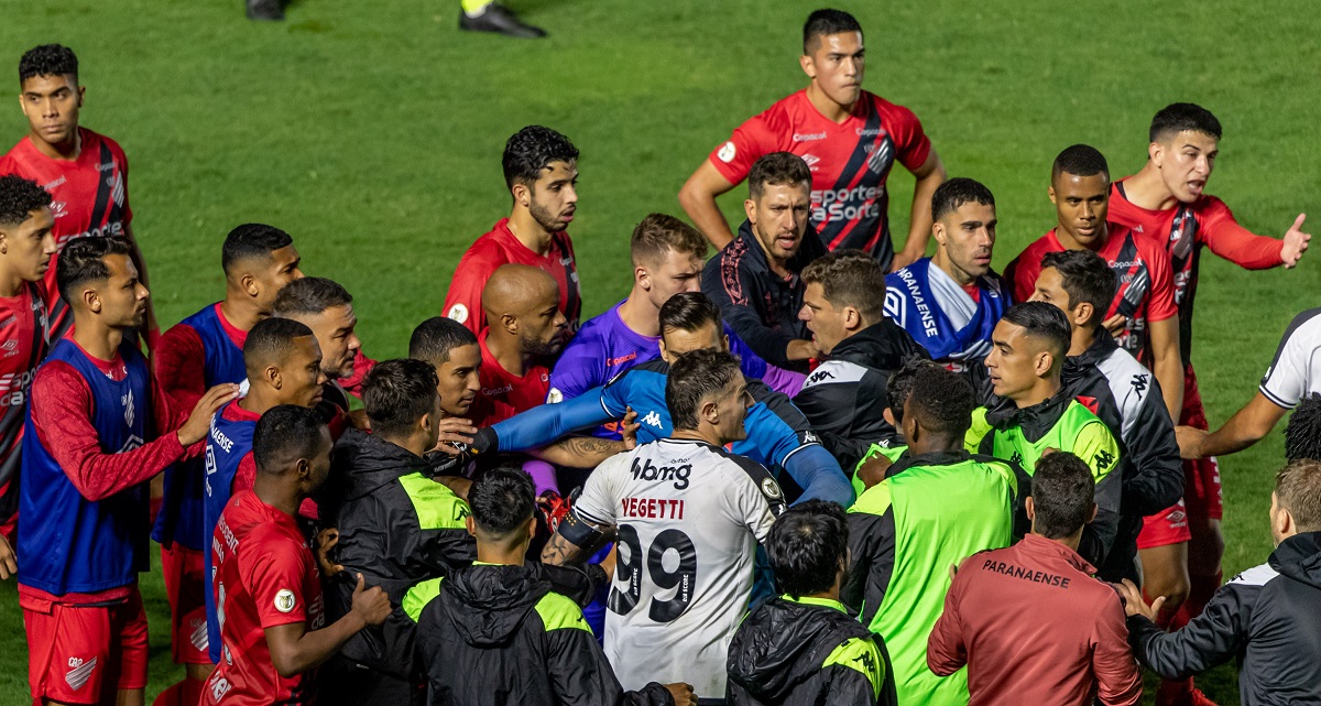 vasco-athletico-briga