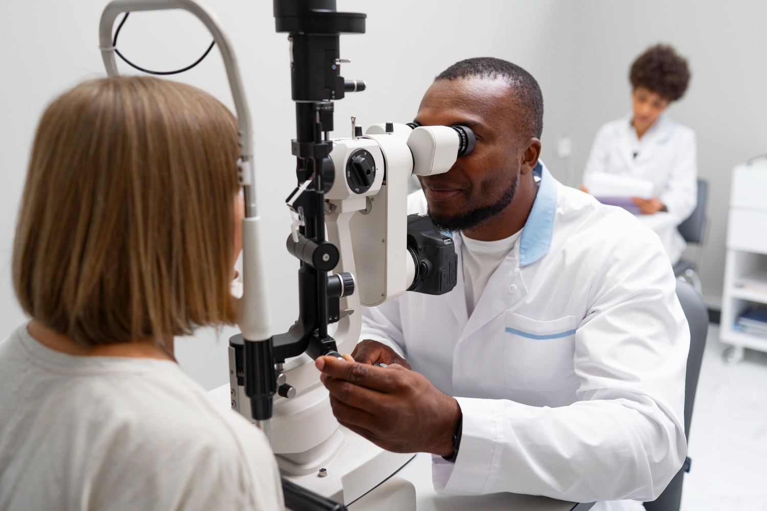 Ação pública e gratuita fará diagnósticos de glaucoma em Curitiba