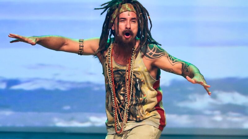 Marco Luque apresenta o show ‘Dilatados’ em Curitiba