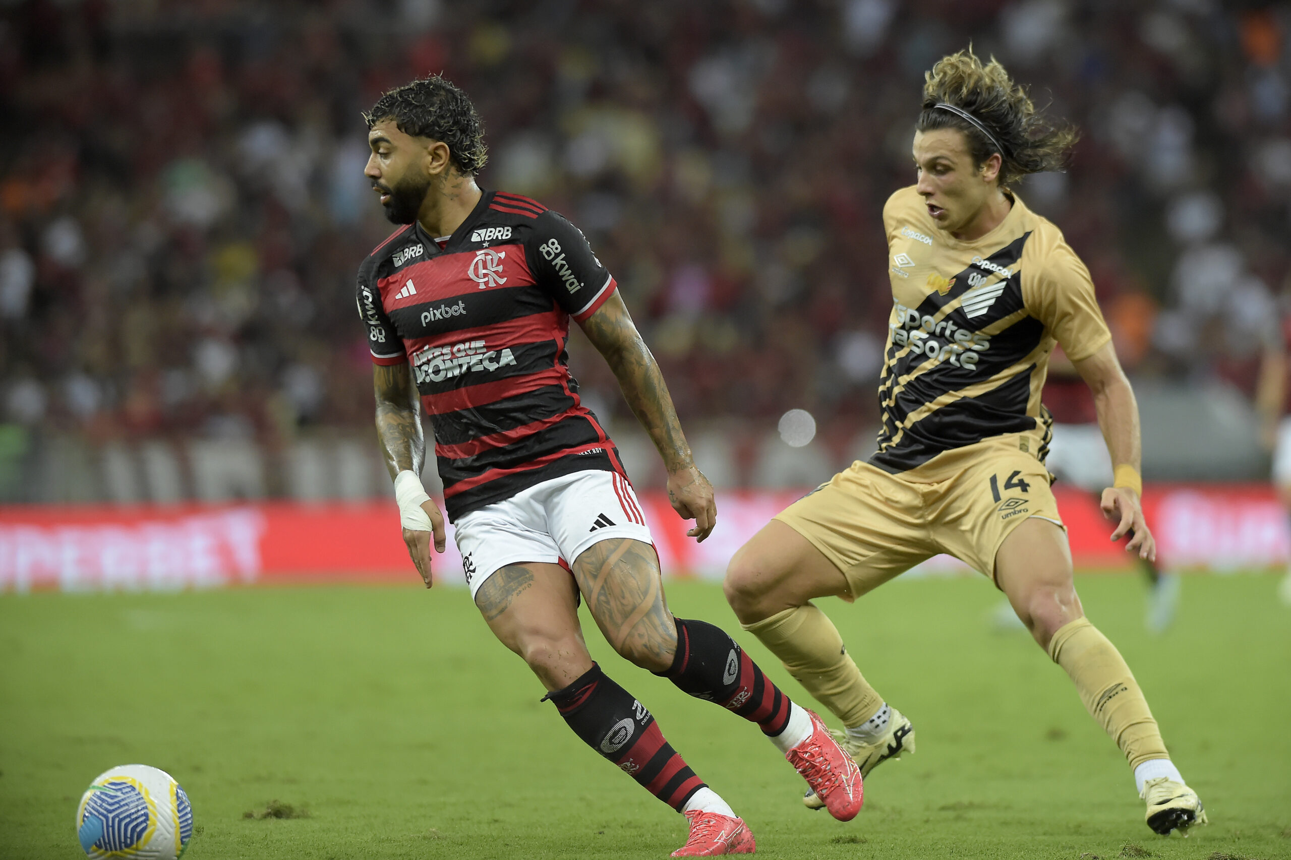 athletico-flamengo-jogo-brasileirao-serie-a-folhapress-dhavid-normando-scaled.jpeg