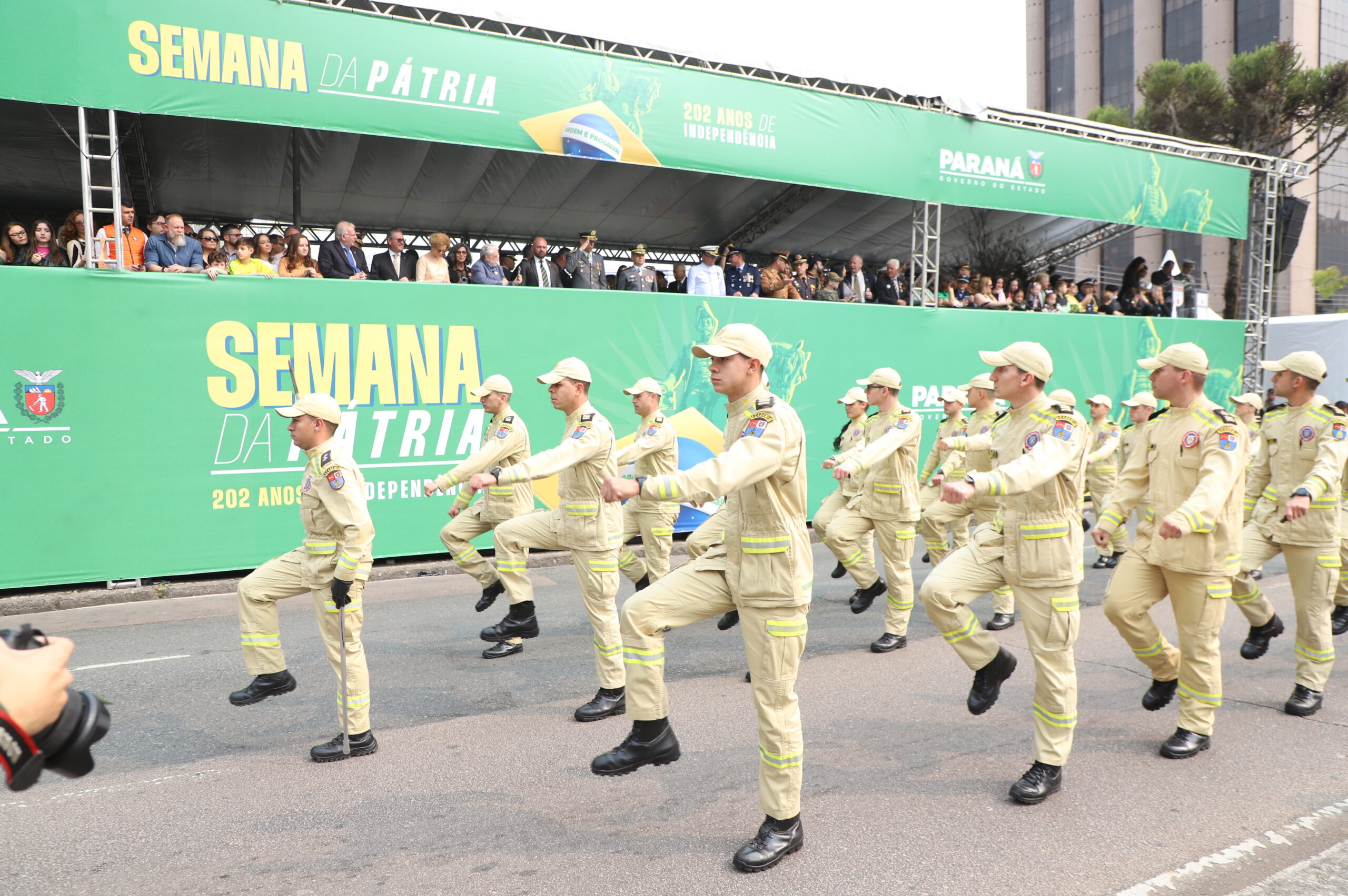 desfile-7-de-setembro-curitiba