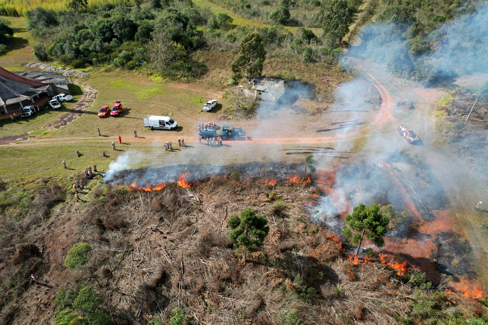 incêndios-paraná-fumaça-proibido-queima-de-campo