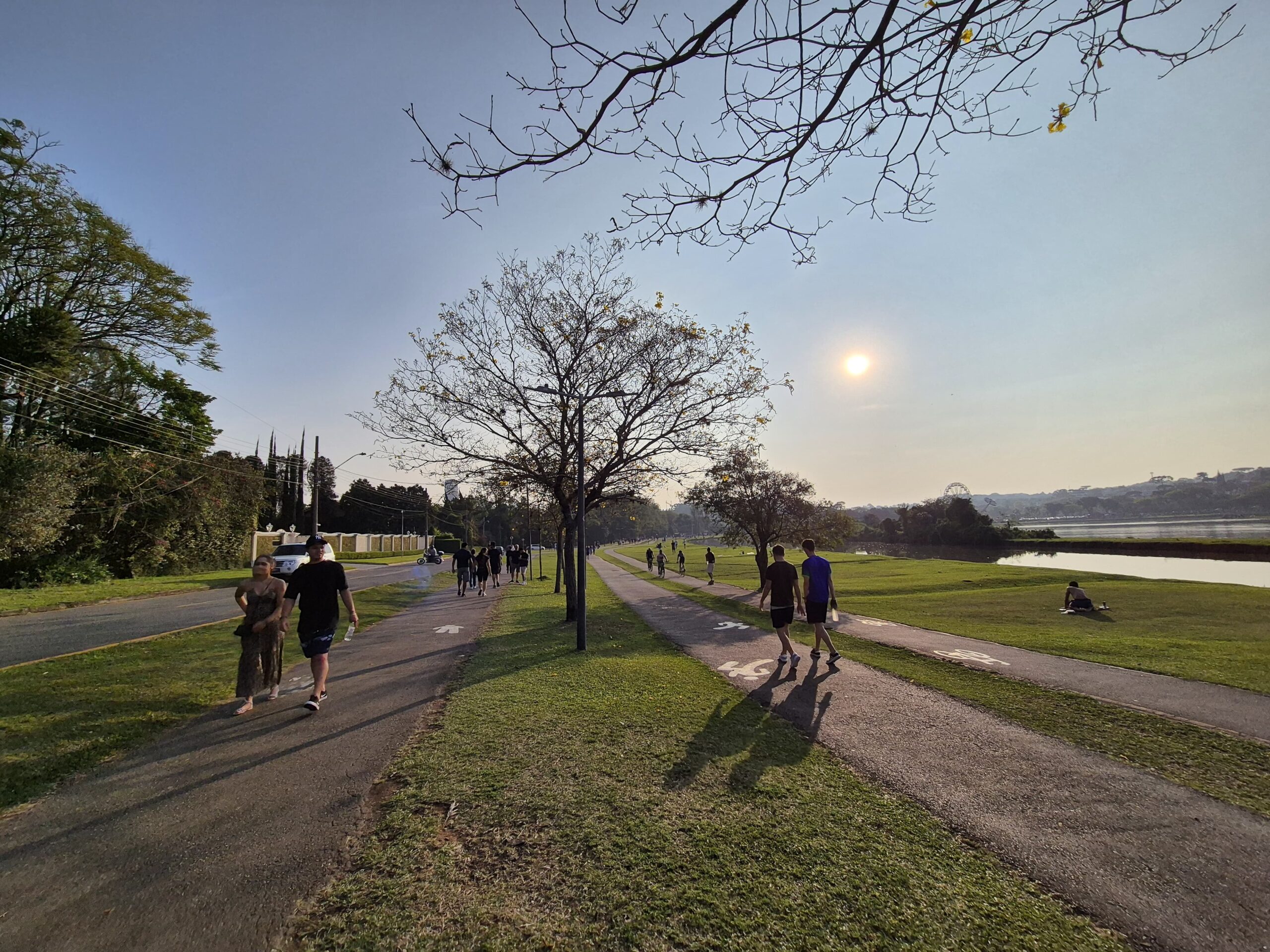 onda-de-calor-paraná-curitiba-parque-barigui-visitantes-geraldo-bubniak-4