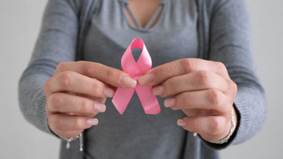 Outubro Rosa: 3,4 mil casos de câncer de mama podem ser confirmados no Paraná em 2024