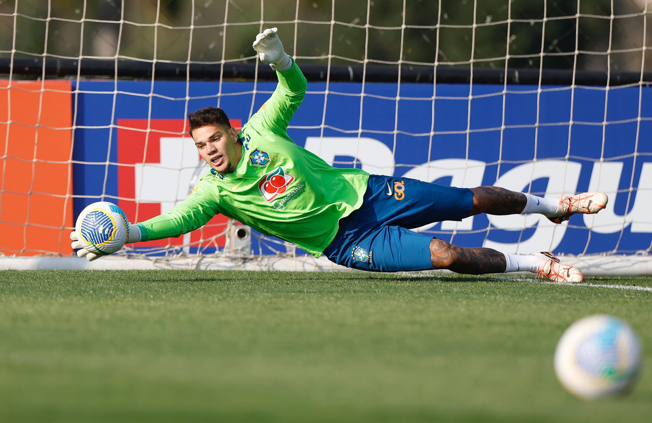 selecao-brasileira-ederson-curitiba