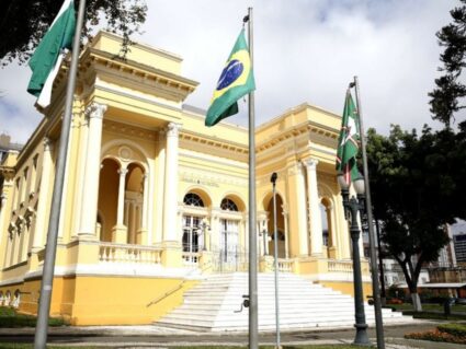 Câmara de Curitiba poupou R$ 135,4 milhões em 2024