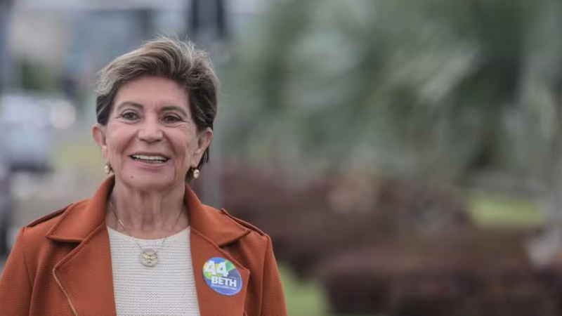 Elizabeth Schimidt é reeleita prefeita de Ponta Grossa
