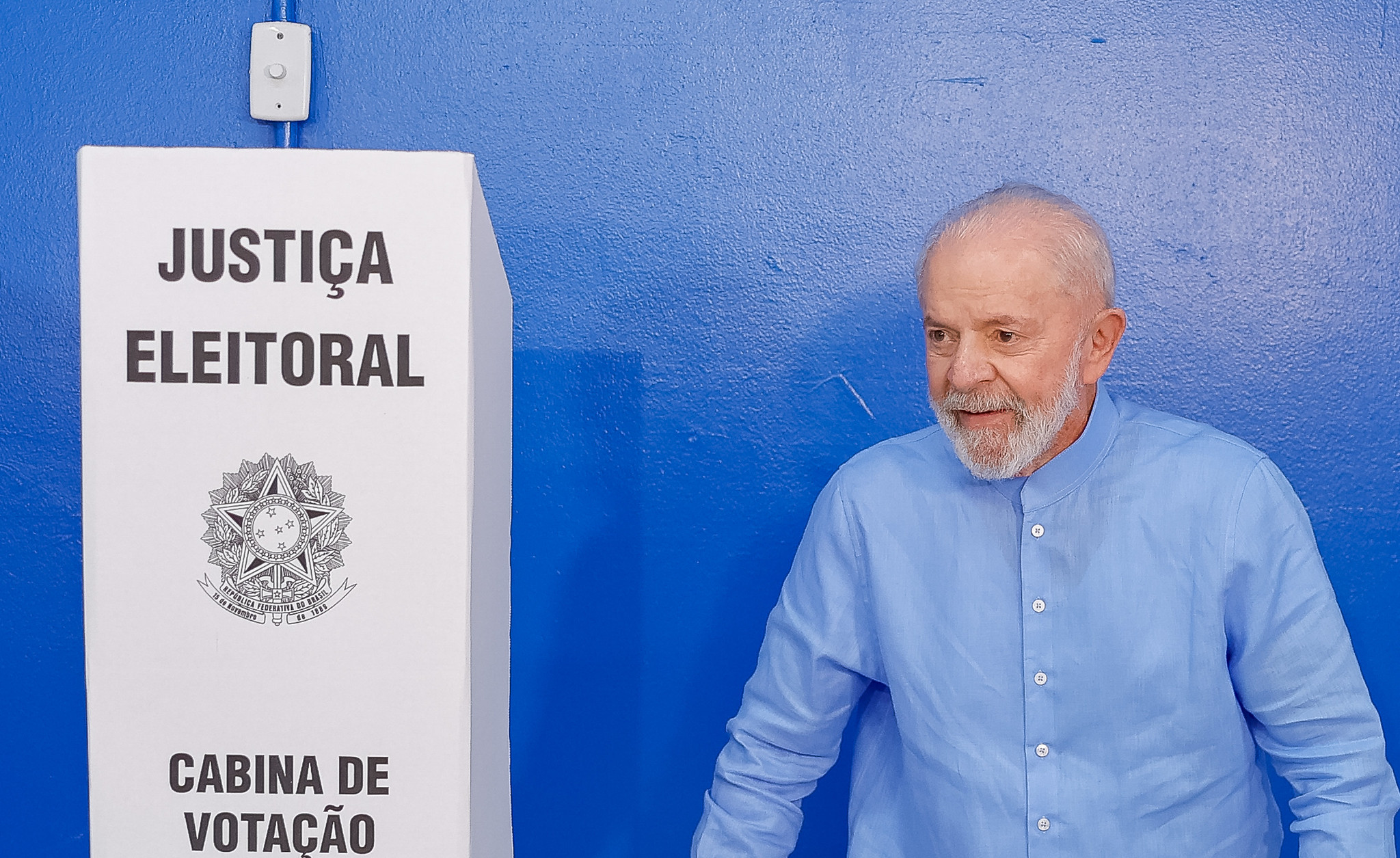 Lula vota eleições