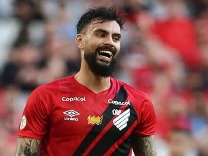 Athletico e Vitória não entram em acordo por troca de jogadores