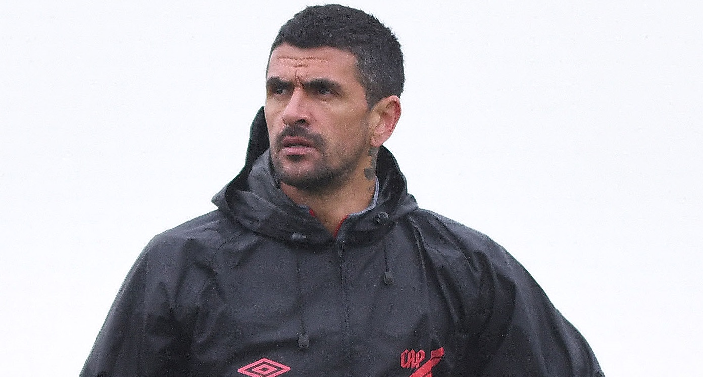 athletico-lucho-gonzalez-escalacao-botafogo
