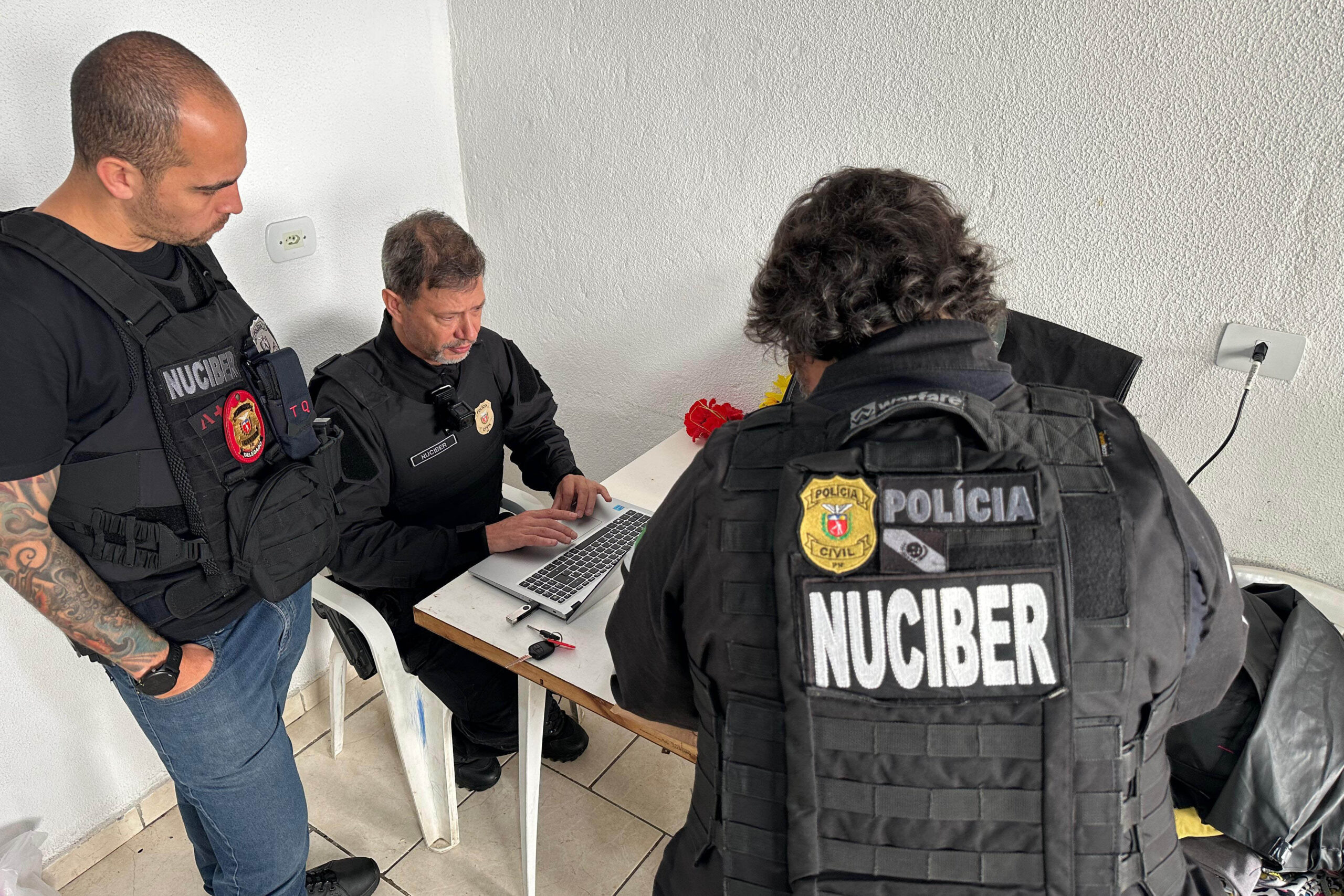 operação armazenamento material pornográfico infantil Paraná