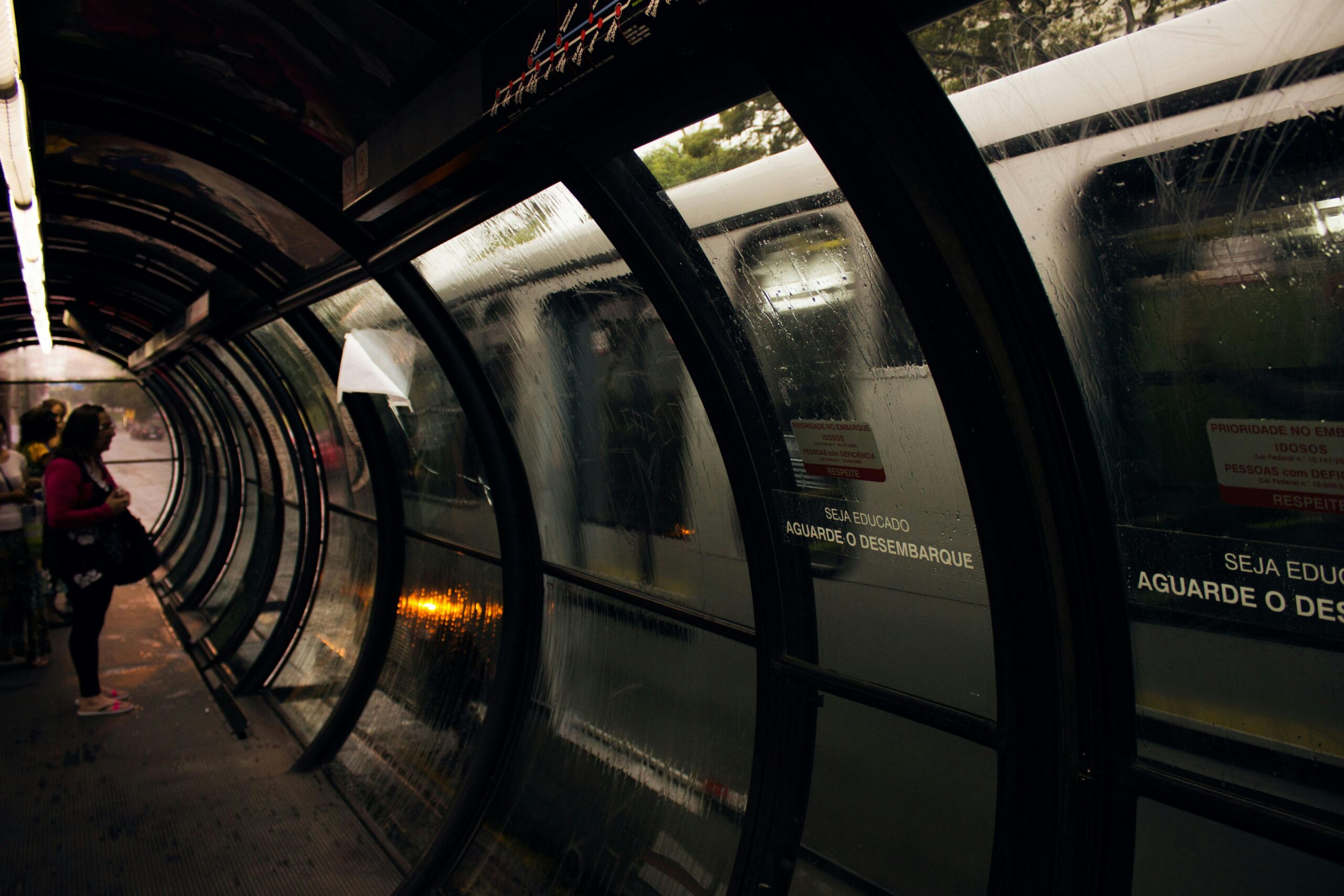 pexels-psomas-1045204-acesso-políticas-públicas-curitiba