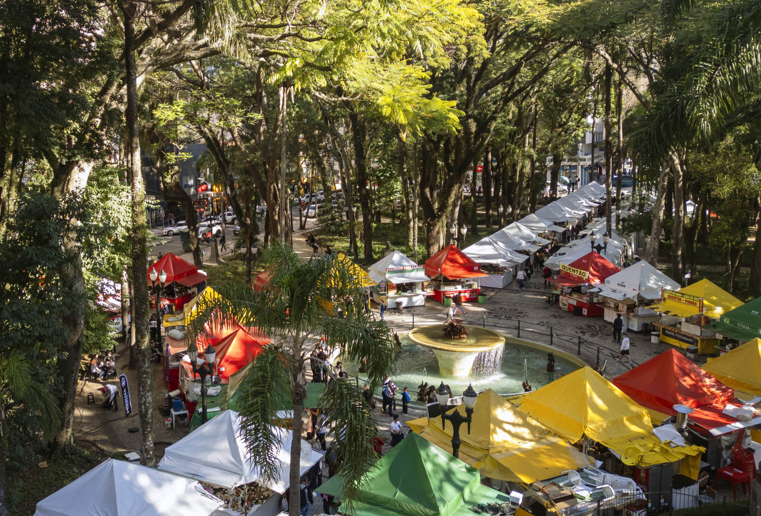 praça-osório-polo-gastronômico-curitiba