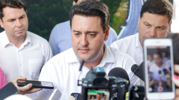 Ratinho Junior anuncia R$ 1 bilhão para a saúde