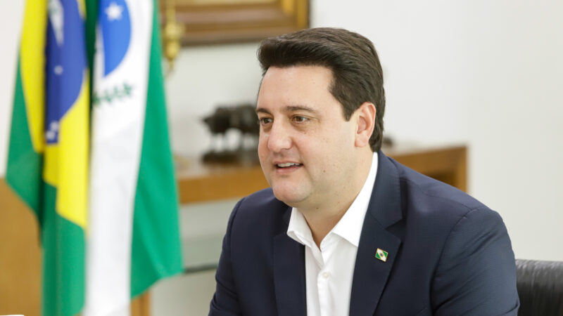 Ratinho Junior tira licença do Governo do Paraná para se dedicar ao processo eleitoral