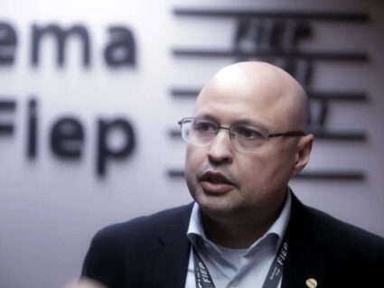 Empresários otimistas com negócios e pessimistas com economia do país