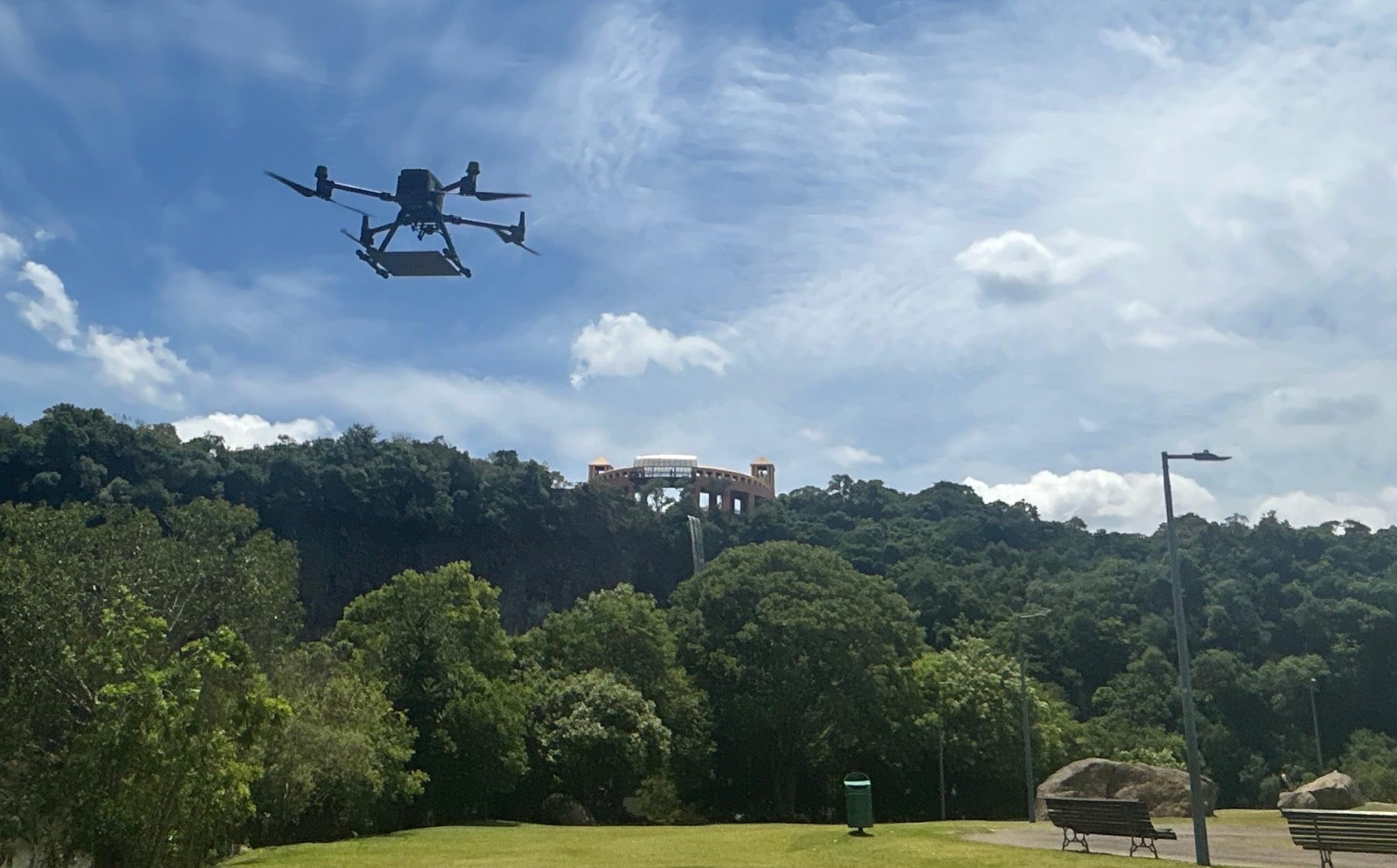 Entrega Delivery por drones em Curitiba faz voo inaugural na quarta