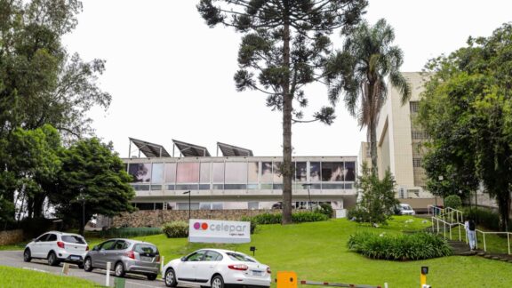 Privatização da Celepar é aprovada na Comissão de Constituição e Justiça da Alep