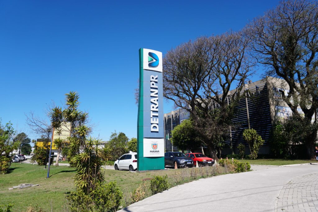 Detran-PR entra em recesso; veja como consultar o IPVA 2025