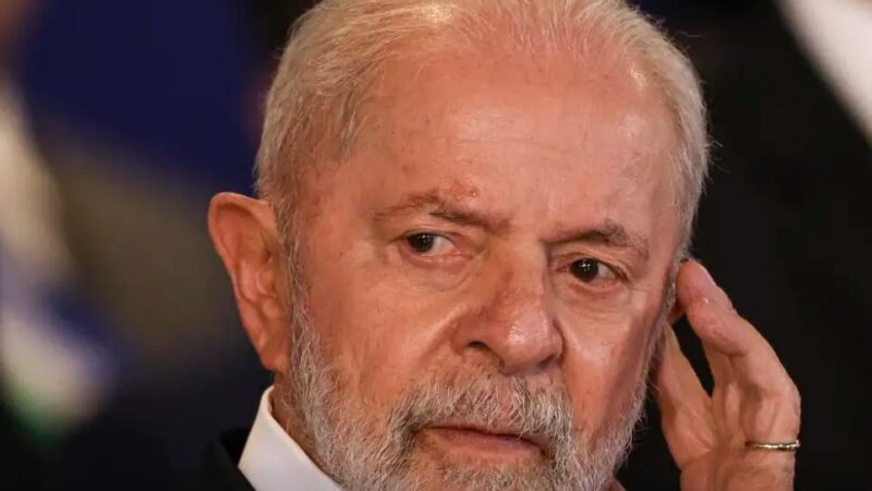Lula chama de ingratos governadores críticos a programa de alívio a dívida do estados