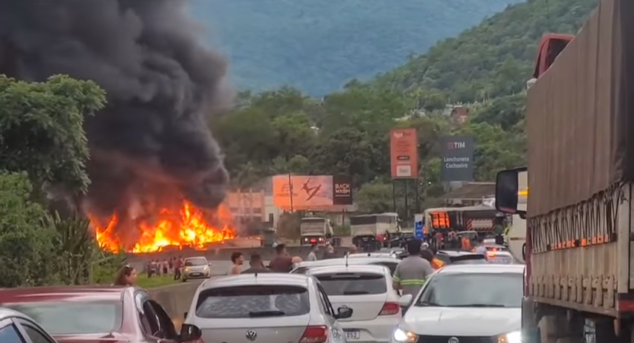 acidente caminhão-tanque Morretes bloqueio BR-277