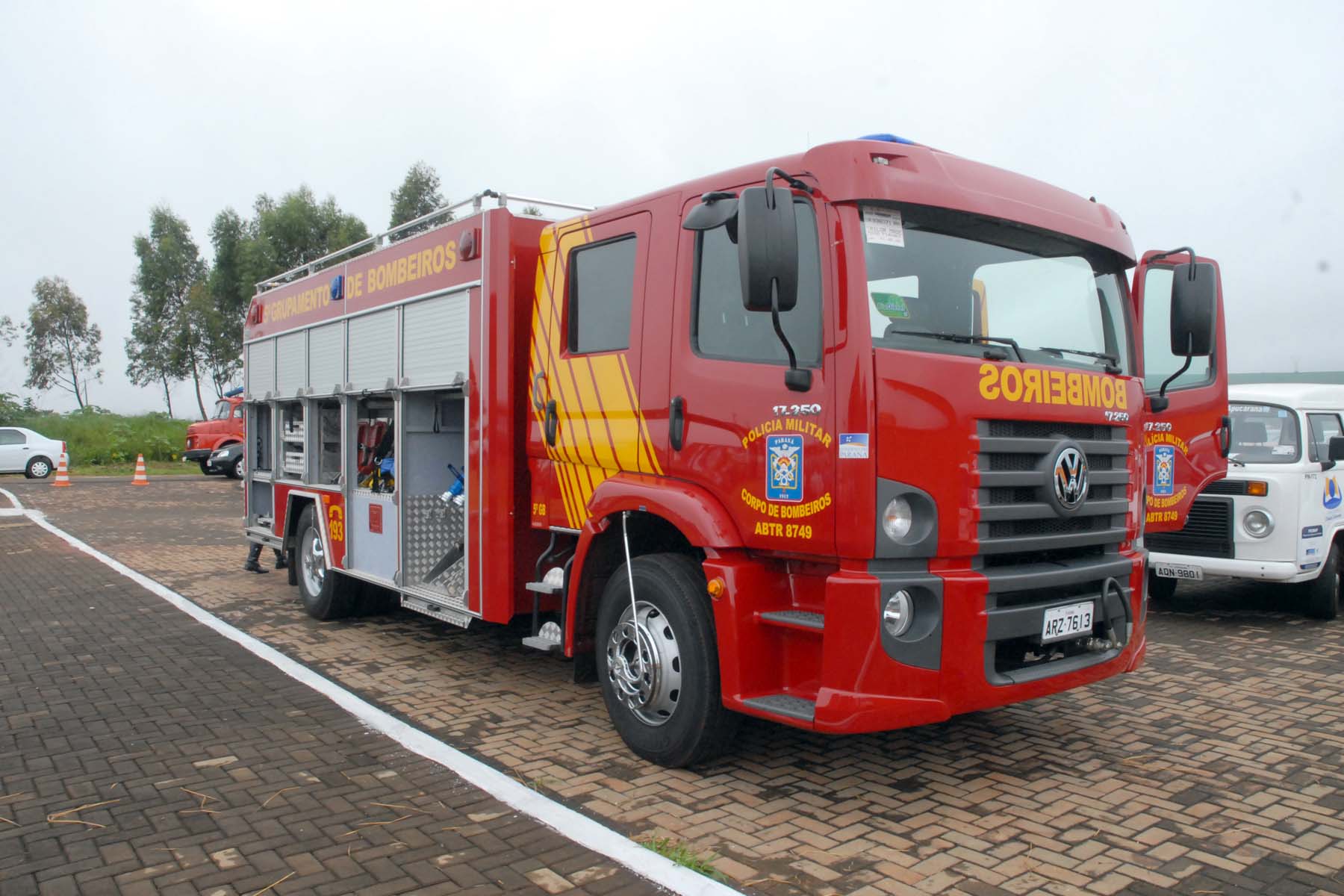 caminhão bombeiros incêndio
