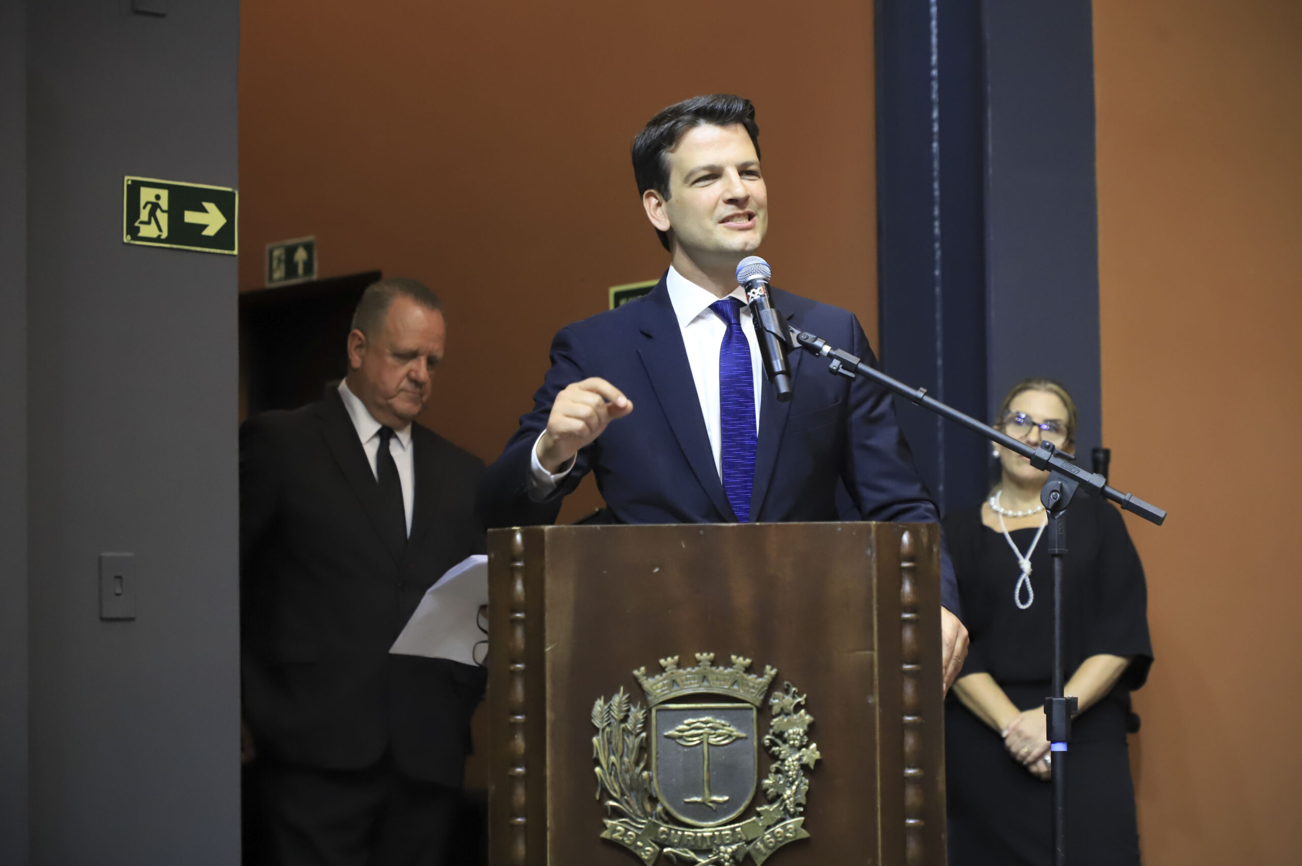 eduardo pimentel maior orçamento curitiba 2025