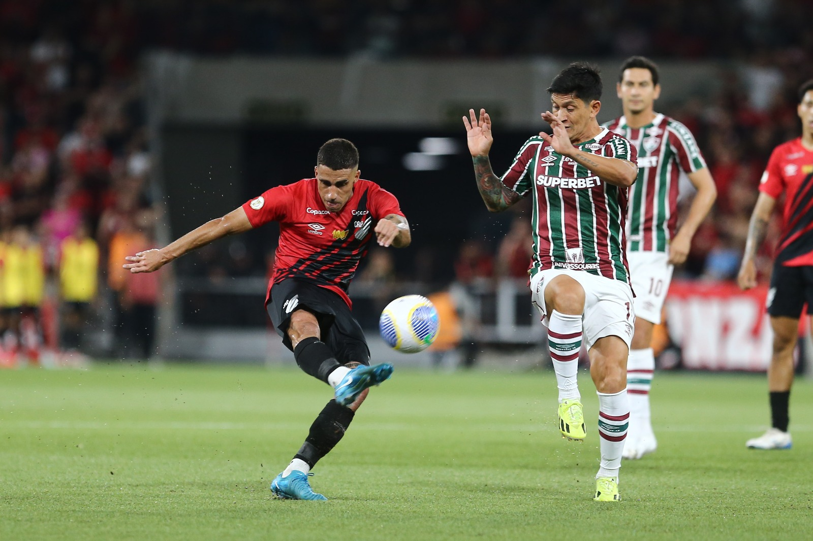 athletico fluminense curitiba brasileirão
