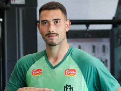 Maringá acerta contratação de zagueiro com experiência no futebol europeu