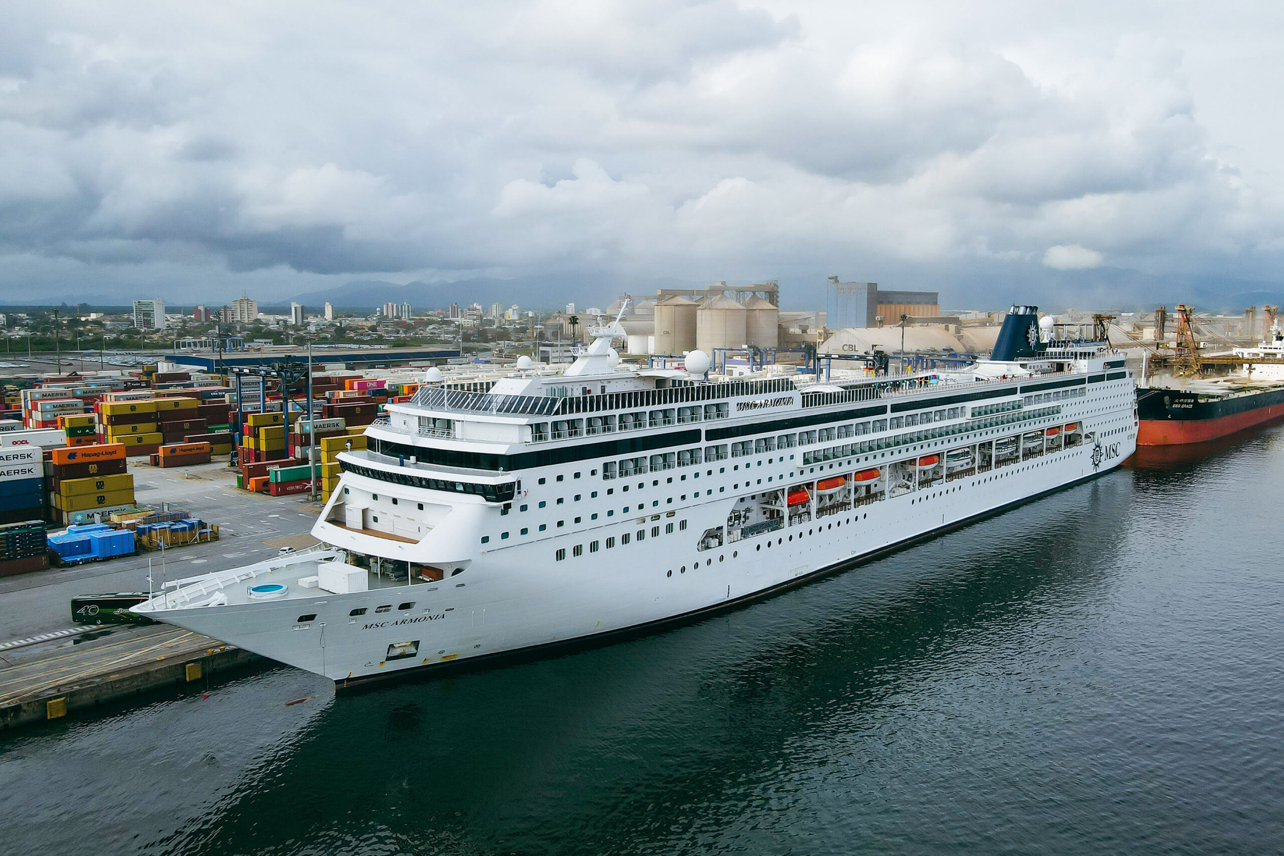 navios de cruzeiro Paraná